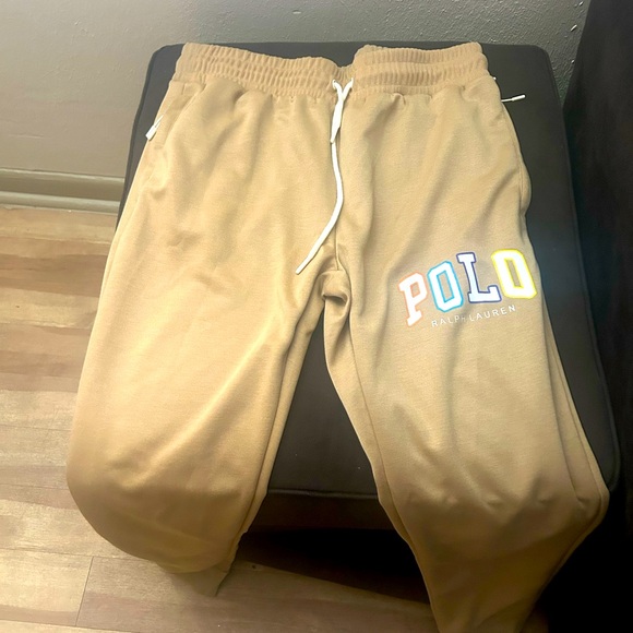 New Polo Set. Size L - Picture 2 of 2